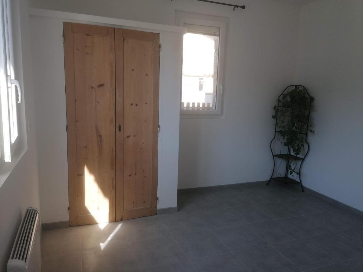 Appartement Dans Partie De Mas En Camargue 阿爾勒 外观 照片